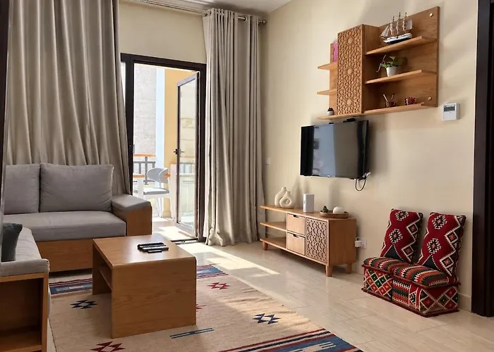 Luxury Modern 1-bedroom In Aldau Heights *