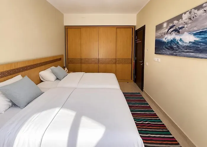 Luxury Modern 1-bedroom In Aldau Heights Apartment *